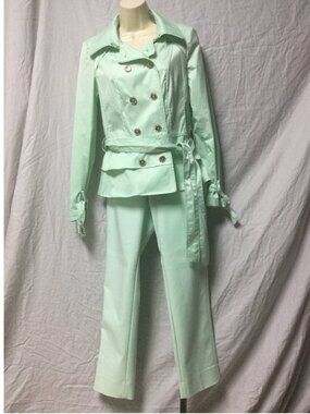 WHITE HOUSE / BLACK MARKET - MINT GREEN PANTS SUIT  NEW - STYLISH